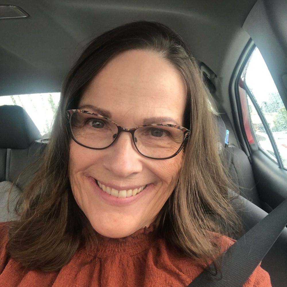 Meet your Posher, Julia